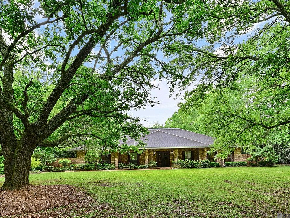 1st image of 14220 Pinehurst Ave