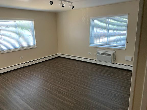 4th image of 3540 S Washington St APT 202