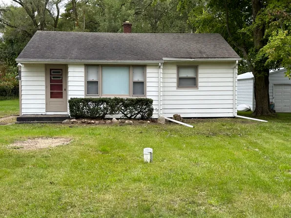 1988 Orchard Dr, Benton Harbor, MI 49022
