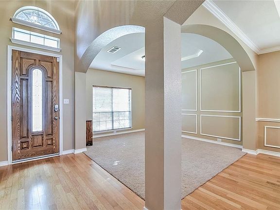 3rd image of 104 Monticello Dr