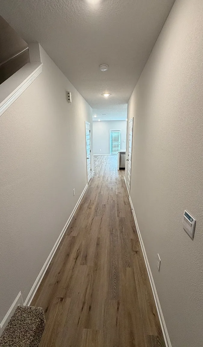 3 bed, 2.5 bath, 1460 sqft, $1,599 — Photo 2