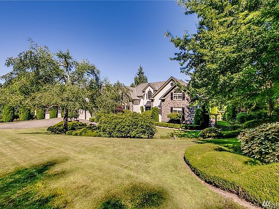 5th image of 13409 53rd Ave NW