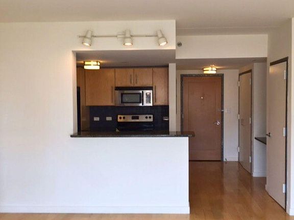 3rd image of 68 Main St #809