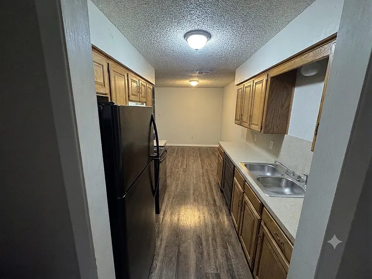 1142 Landsdale Ln #1142 — Photo 10