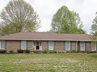 2145 Fox Hill Dr, Murfreesboro, TN 37130