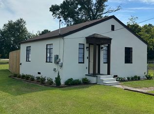 1009 Henderson Ave, Orange, TX 77630