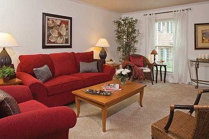 Large living area with great wall space for furniture placement!