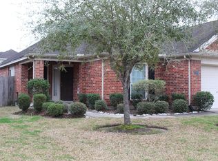 2909 Autumnbrook Ln, Pearland, TX 77584