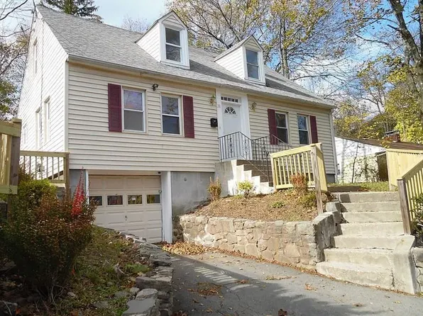 28 York Ave APT 2, Monticello, NY 12701