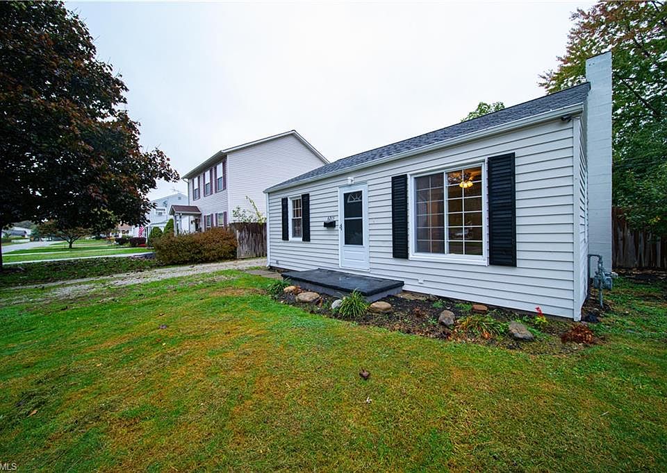 1st image of 6215 Tall Oaks Dr