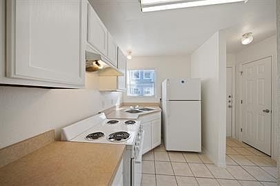5th image of 414 Cupples Rd #1-402-1