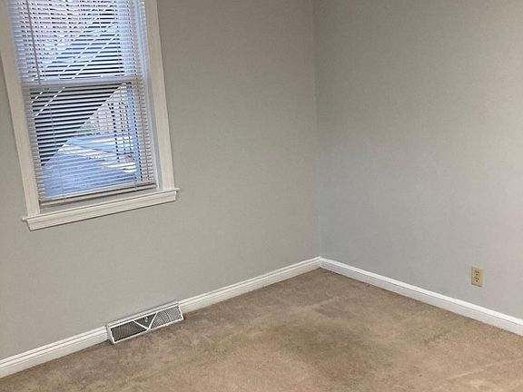 5th image of 3417 Dennison Ave #1