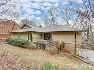 114 Berry Mountain Rd, Cramerton, NC 28032