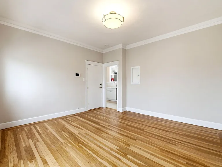 1486 9th Ave #3 — Photo 4
