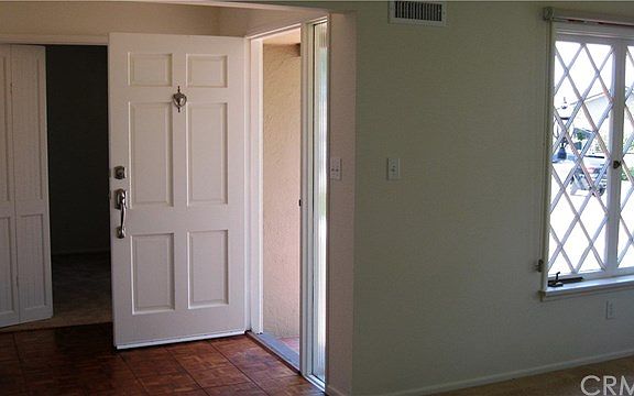 5th image of 611 Saint James Pl