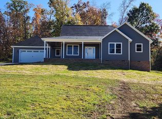 125 Meadowview Dr, Lexington, VA 24450
