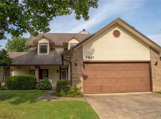 5631 Blake Ln, Springdale, AR 72762