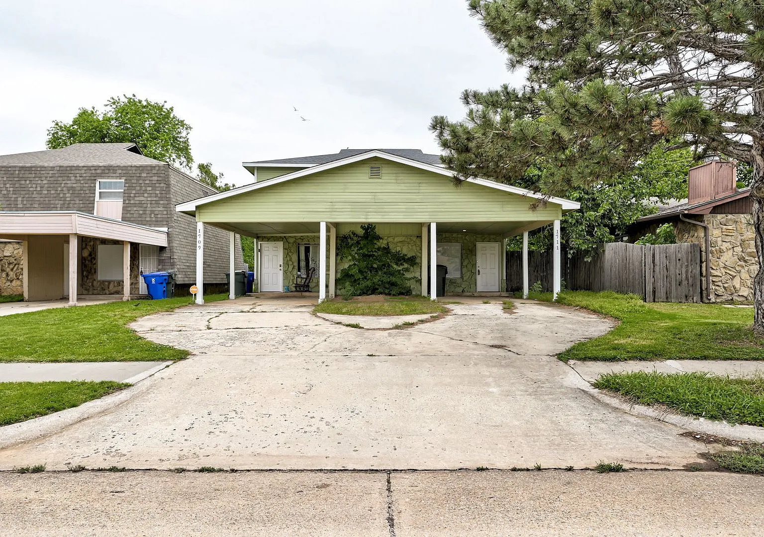 Fantastic 2 Bed/ 1.5 Bath Located in Norman — Photo 1