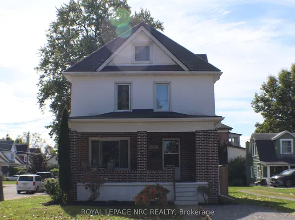 5020 McRae St, Niagara Falls, ON L2E 1P3