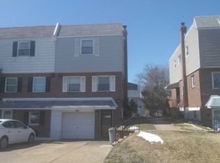 1820 Tomlinson Rd, Philadelphia, PA 19116