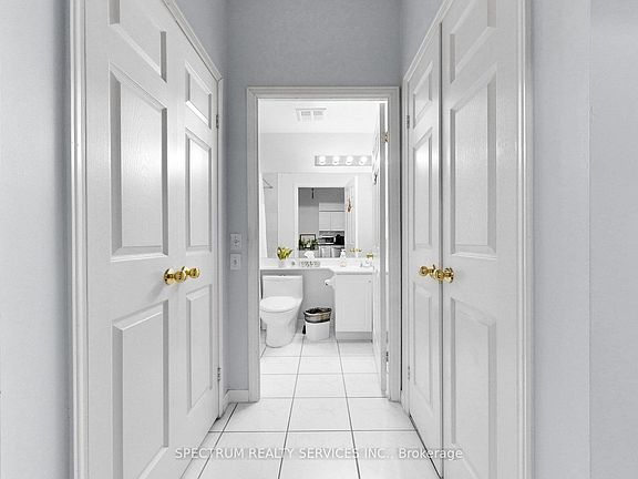 5th image of 2628 McCowan Rd #Penthouse 09