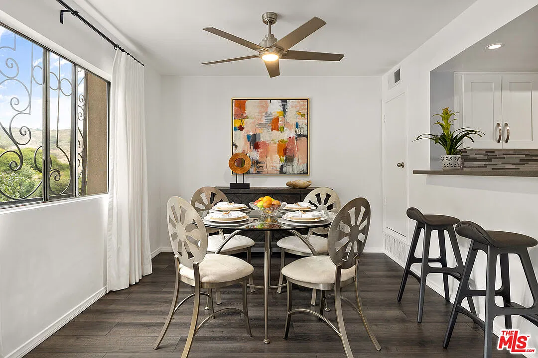 1 bed, 1.0 bath, 1004 sqft, $3,295 — Photo 4