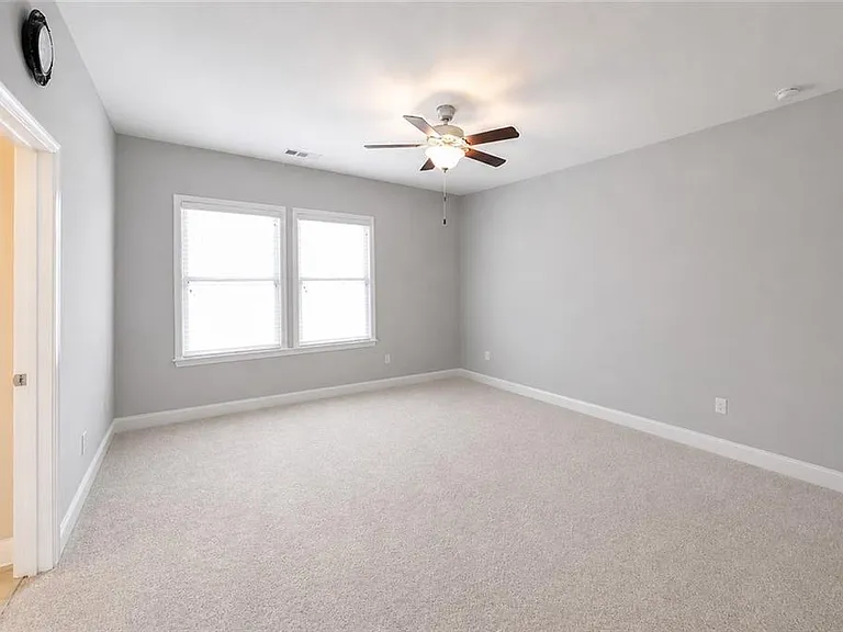 1035 Birchdale Dr — Photo 16