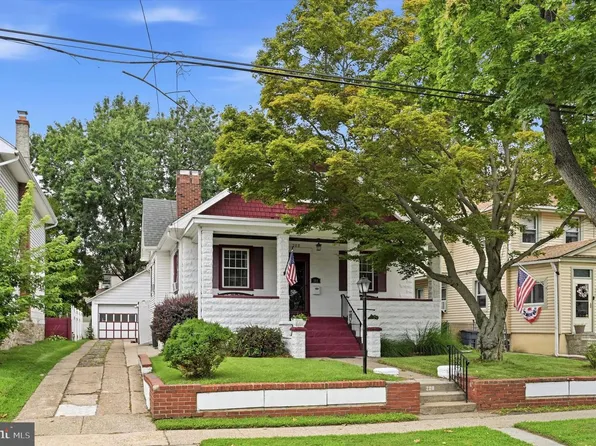 208 Penn Blvd, East Lansdowne, PA 19050