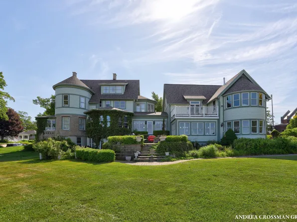 456 Monroe Blvd, South Haven, MI 49090