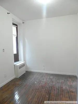 Rented by Bond New York | media 8