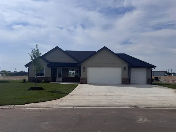 866 N Main St, Goddard, KS 67052