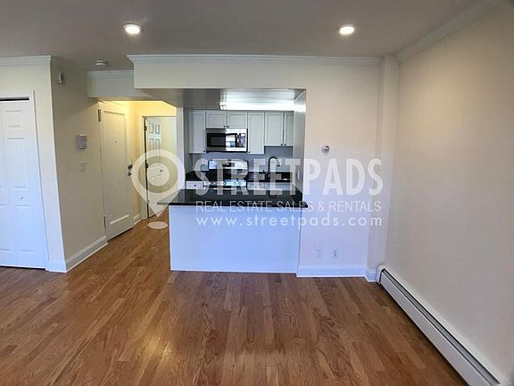 5th image of 54.5 Alton Pl #T1