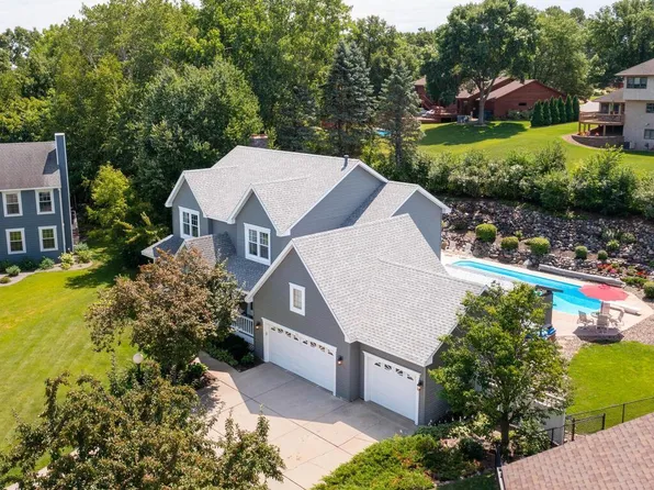 900 Lecuyer Dr, Stillwater, MN 55082