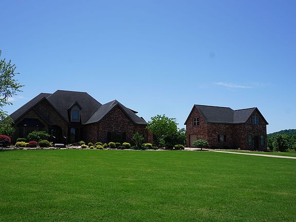 3rd image of 2635 River Rock Cir
