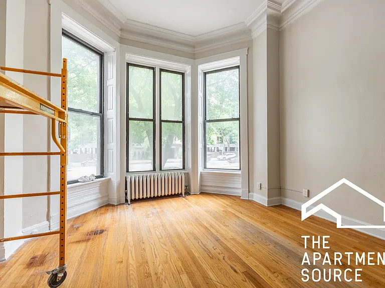 1015 N La Salle Dr #1F — Photo 4