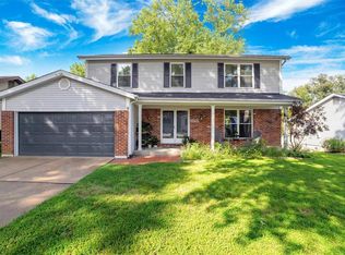 5123 Suson Oaks Ct, Saint Louis, MO 63128