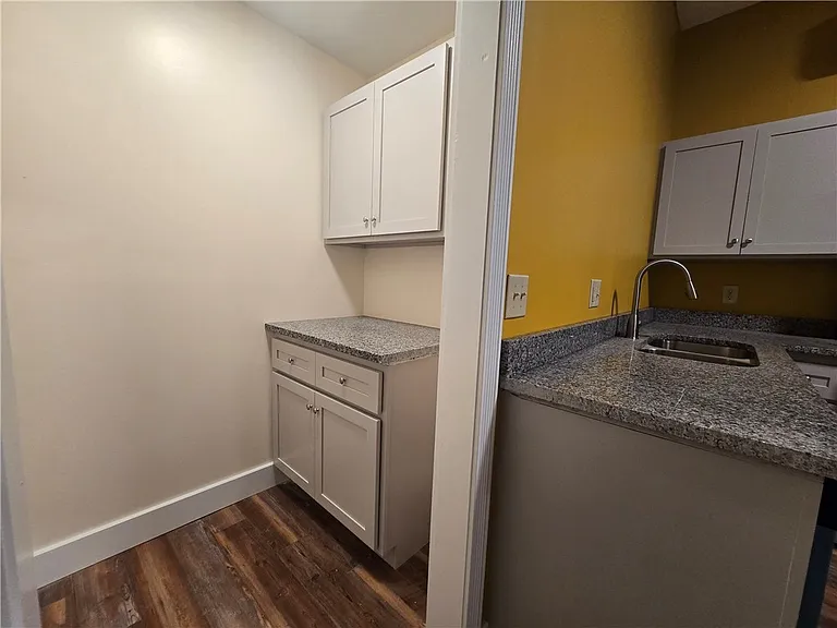 27 E Main St #209 — Photo 5