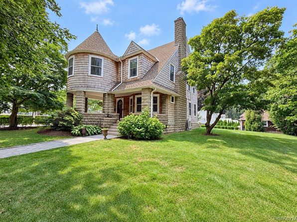 453 Palmer Ave