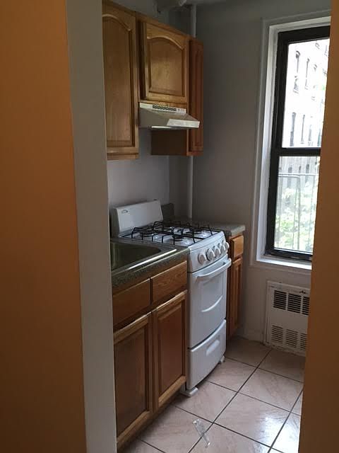 2nd image of 34 Bogardus Pl APT 2C
