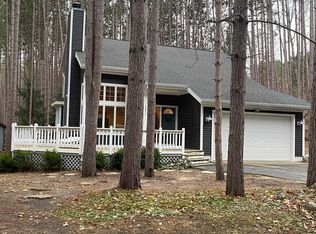 2477 N Obervalden Dr, Bellaire, MI 49615