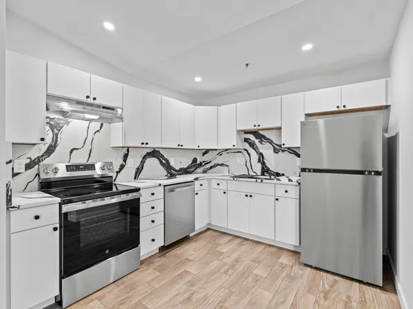 56 W 12th St #D, West Palm Beach, FL 33404