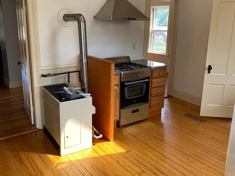 74 Pidge Ave #3 — Photo 2
