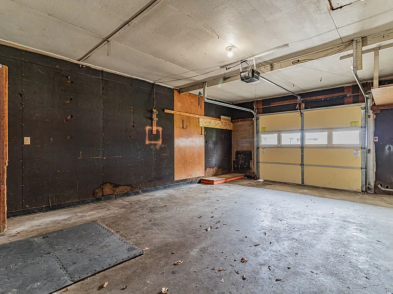 2106 Campbell Dr — Photo 22
