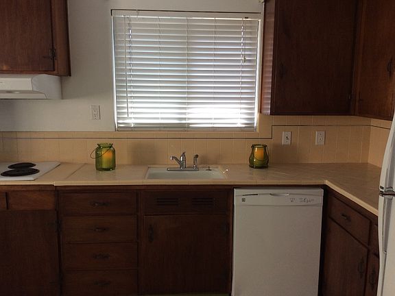 3rd image of 728 Haven Ave