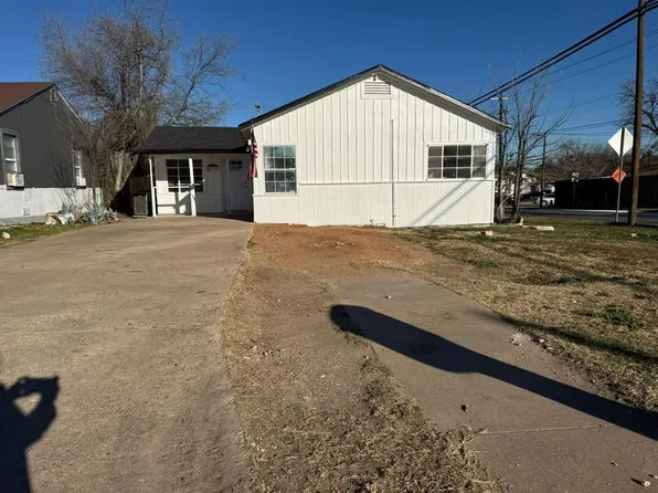 2102 Webster Ave, San Angelo, TX 76901