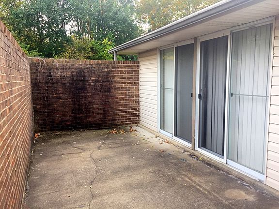 4th image of 5662 Troy Villa Blvd