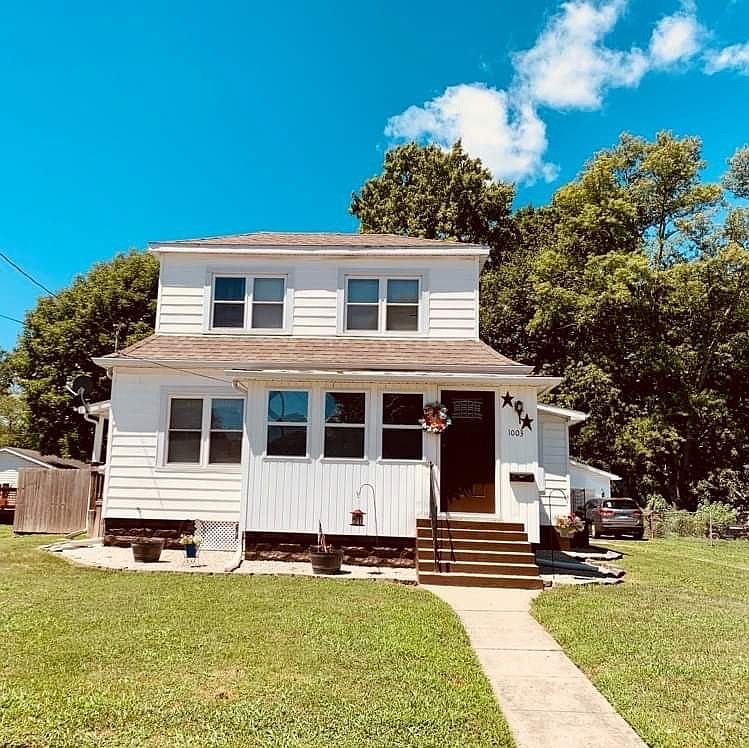 1003 N Cross St, Robinson, IL 62454 Zillow