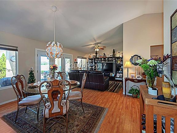2nd image of 9804 Bundella Dr