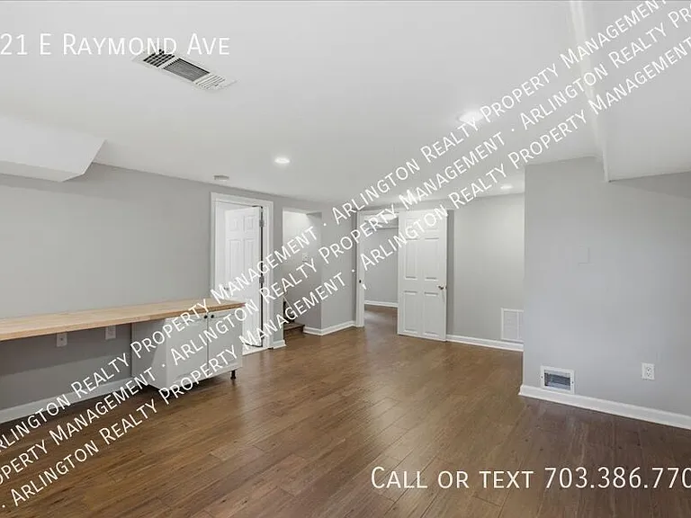 121 E Raymond Ave — Photo 27