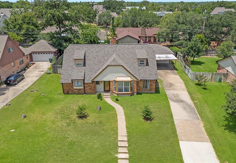 1st image of 2513 Broadmoor Dr